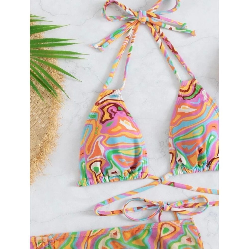 Bikini Set with Skirt - Picture 8 of 10